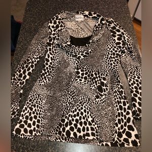 Long sleeve print blouse size 10